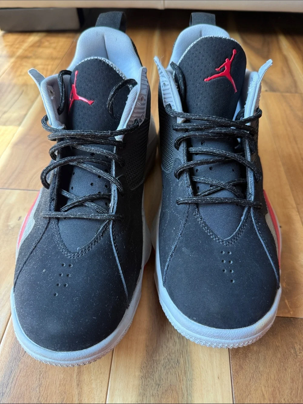 Jordan Men's Black, White & Pink Athletic Shoes
